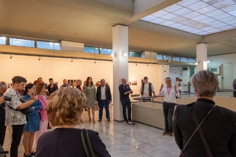 Home-s | Photopolis Agrinio Photo Festival | Museo Kapralos | Aegina | Grecia